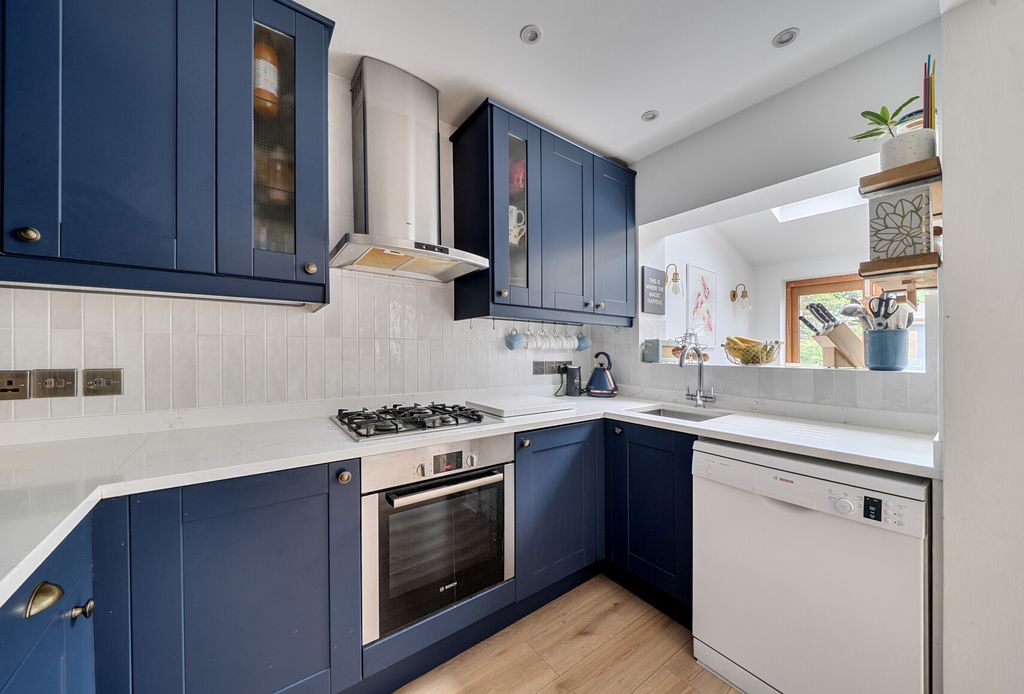 Property photo 3 of 14 1449506-10-69F099...