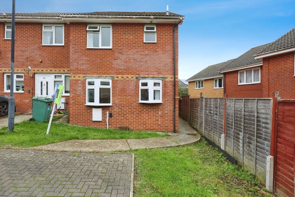 Property photo 1 of 11 Front