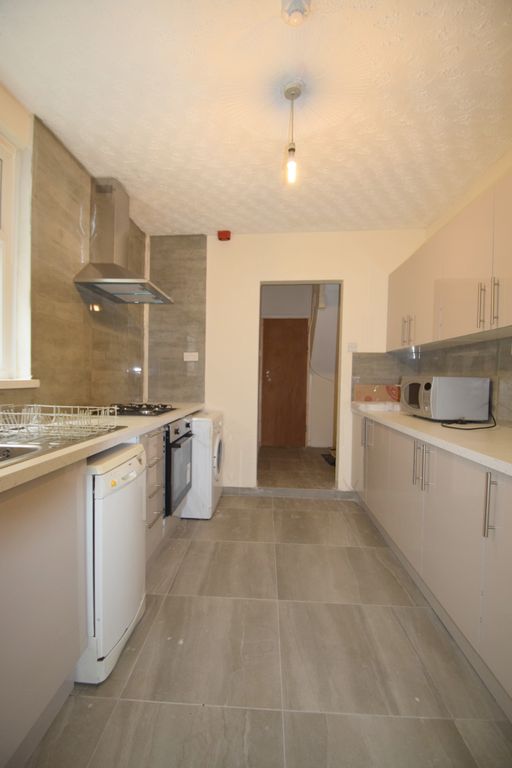 Property photo 2 of 10 Photo 8