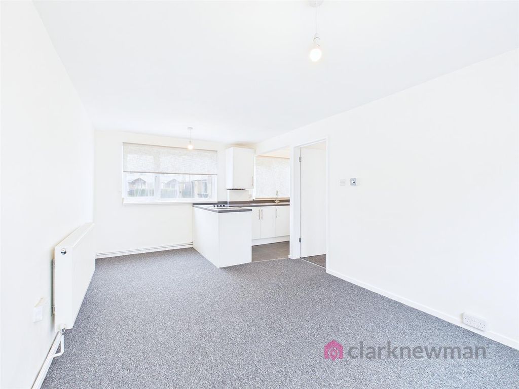 Property photo 2 of 9 Lounge/Diner