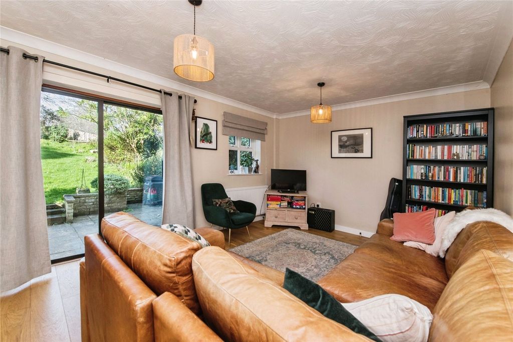 Property photo 2 of 19 Picture No. 43