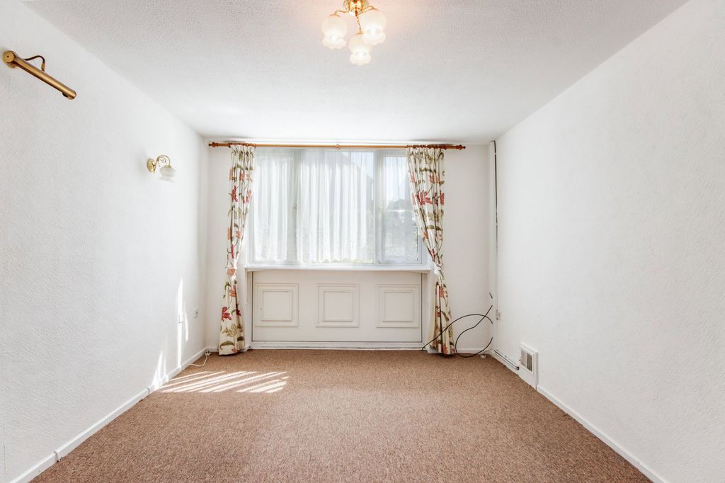 Additional image 4 of 3 bed terraced house for saleBrambledown, Hartley, Longfield DA3