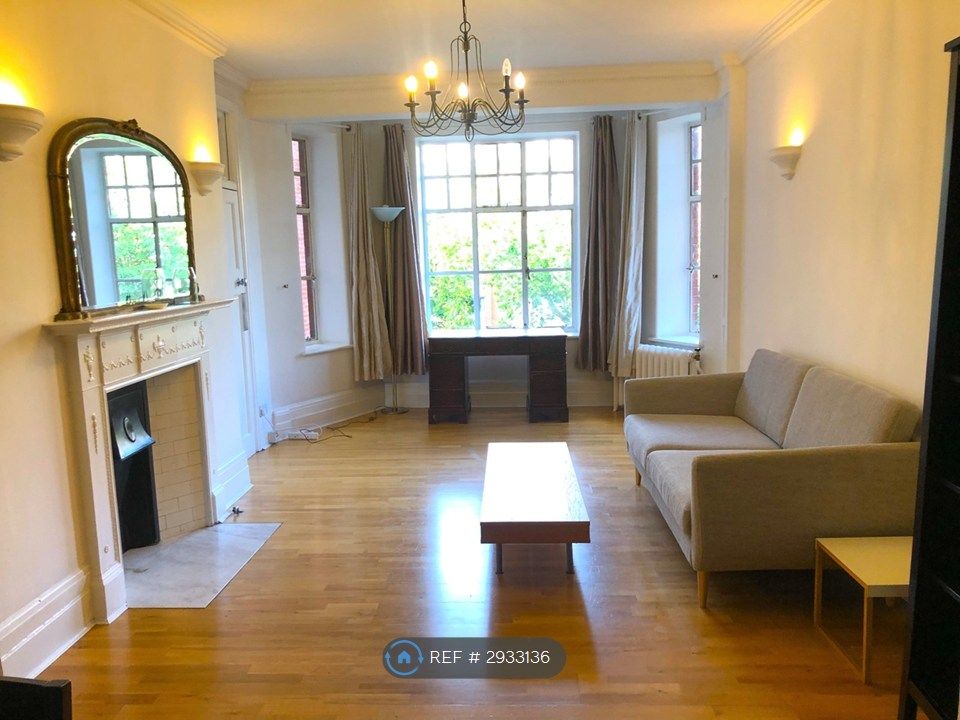 Property photo 2 of 12