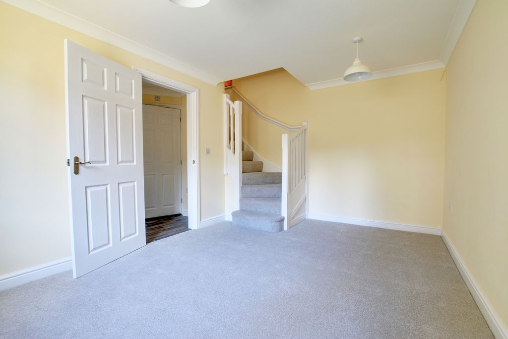 Property photo 3 of 11 Img_4970-Img_4972