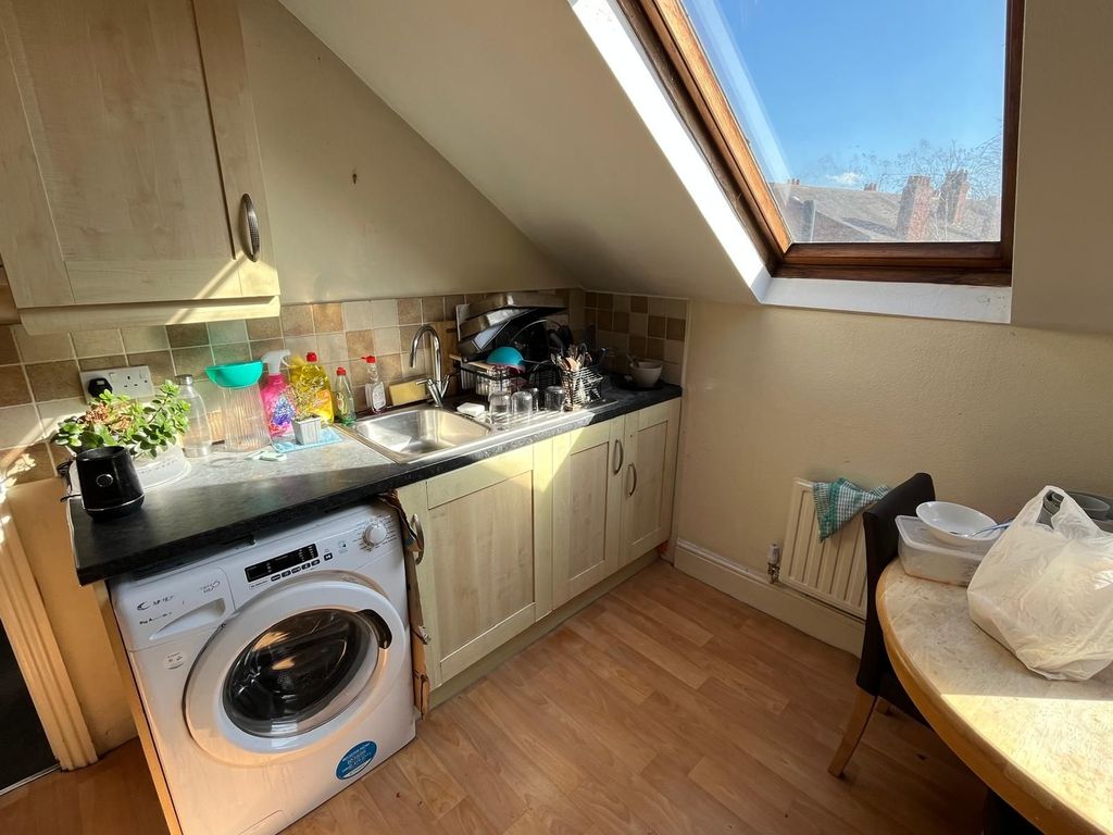 Property photo 2 of 3