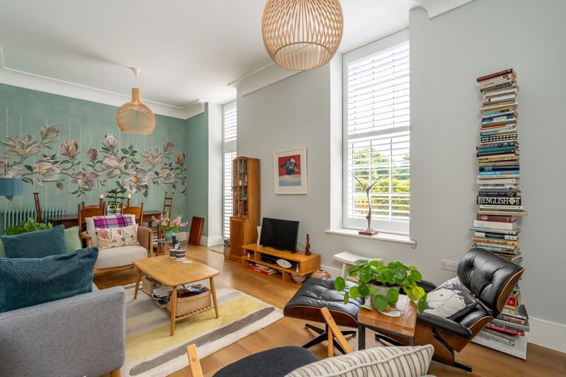 Property photo 1 of 15 Photo 3