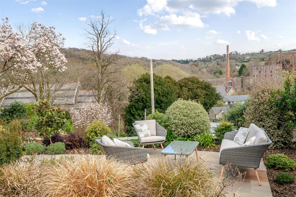 Property photo 2 of 29 High Copse Viewn.Jpg