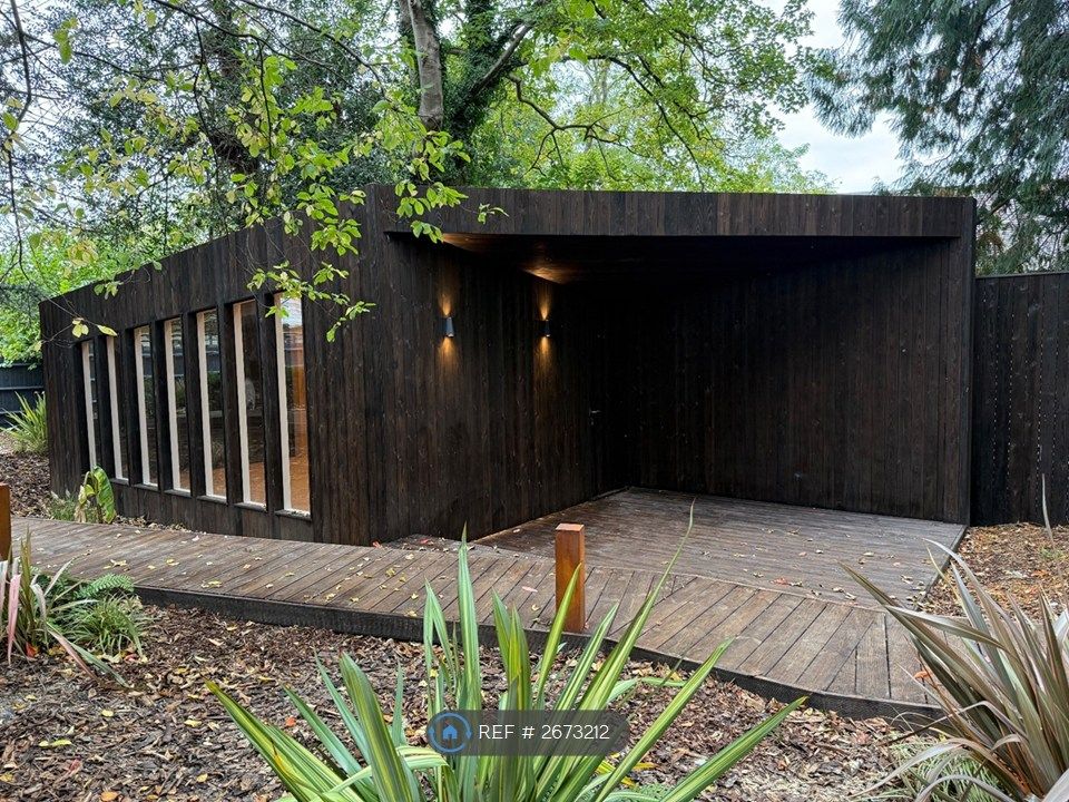 Property photo 3 of 10 Fitness Suite