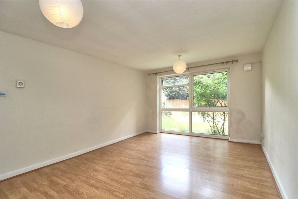 Property photo 3 of 7 Picture No. 02