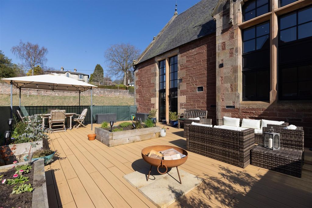 Property photo 2 of 19 4F8A1173-Edit.Jpg