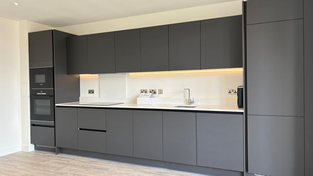 Property photo 2 of 12 Kitchen