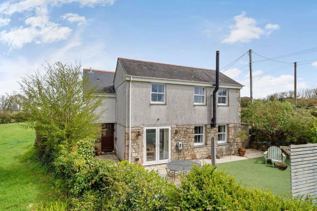 Property photo 1 of 38 Side Elevation