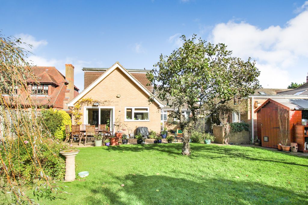 Property photo 1 of 18