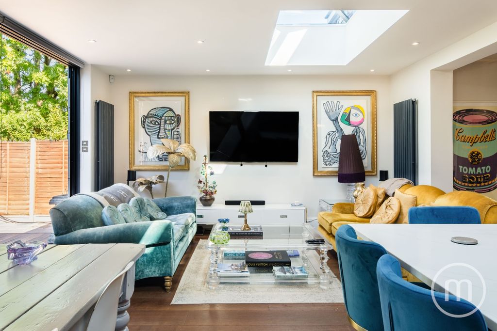 Property photo 3 of 18 4474605