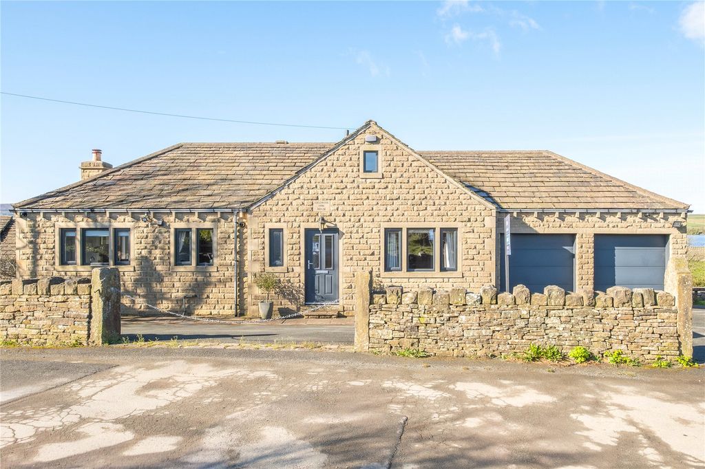 Property photo 2 of 33 Outside Front