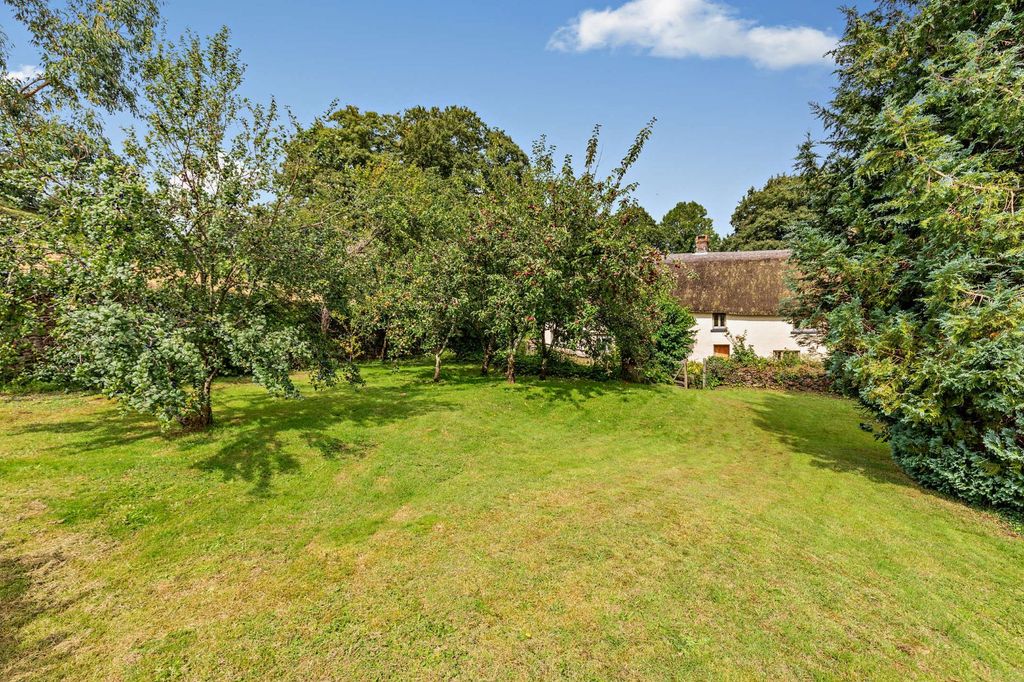 Property photo 2 of 16 Grounds