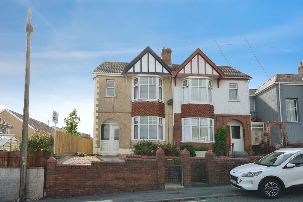 Property photo 1 of 18 Pbox-Img.Jpg