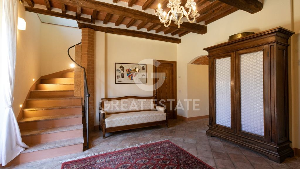 Property photo 2 of 29 Interiors