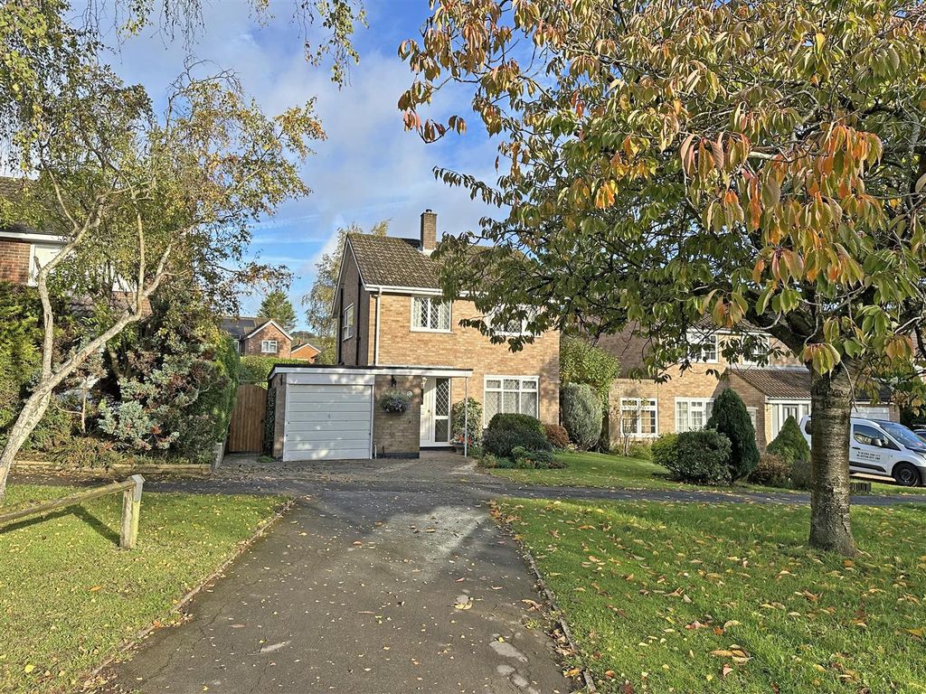 Property photo 1 of 18