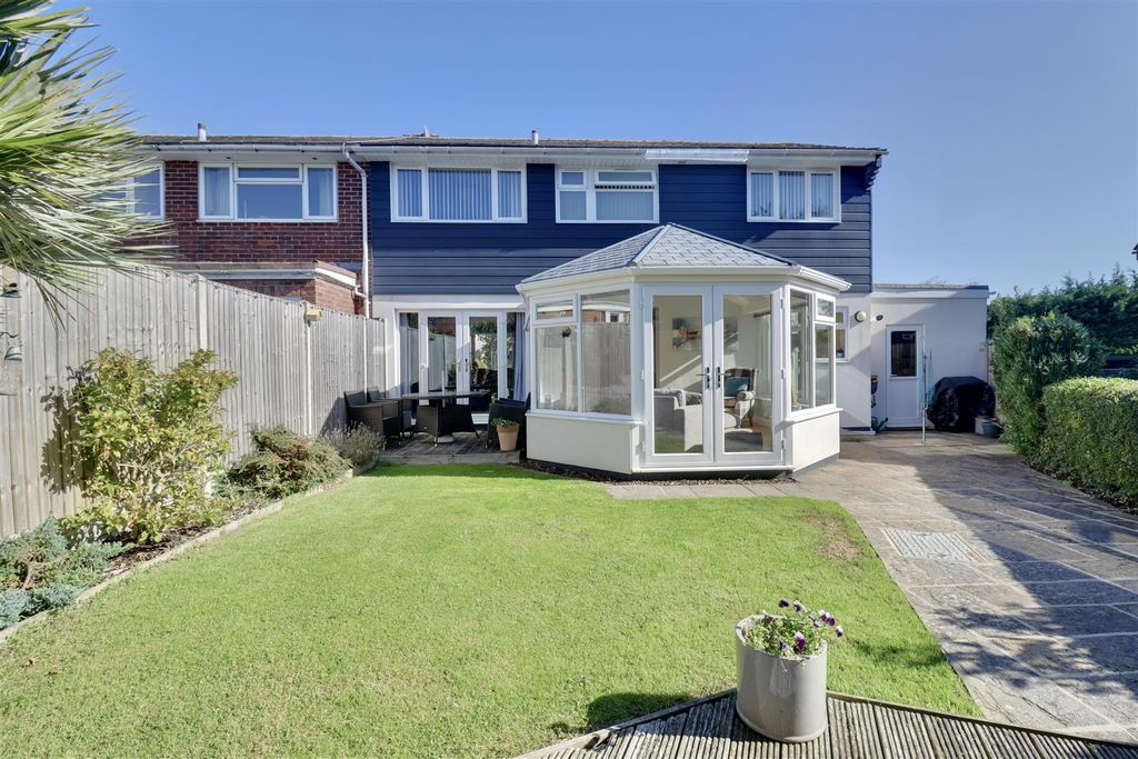 Property photo 1 of 23 Garden