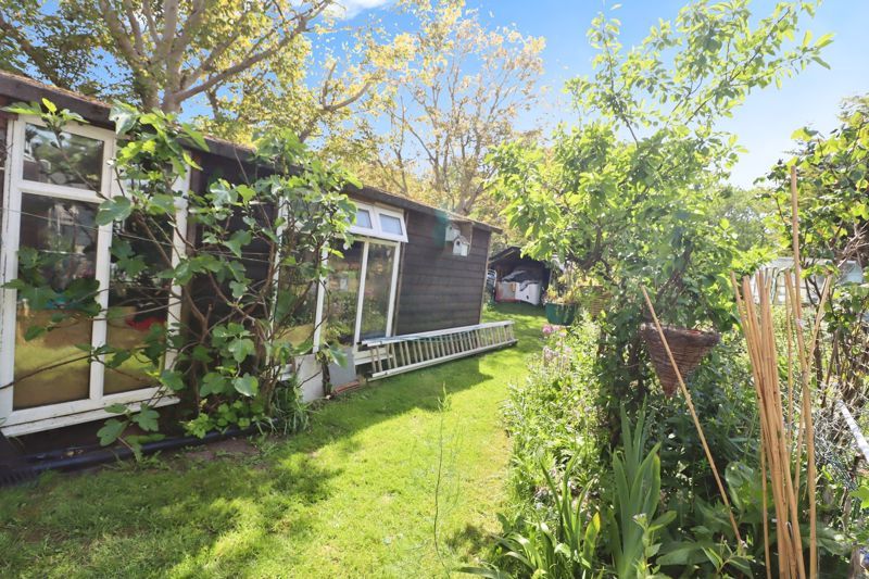 Property photo 2 of 18 Rye Close