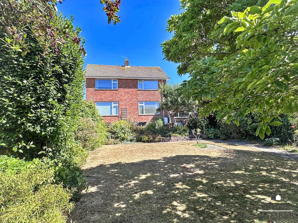 Property photo 2 of 27 01323 438506