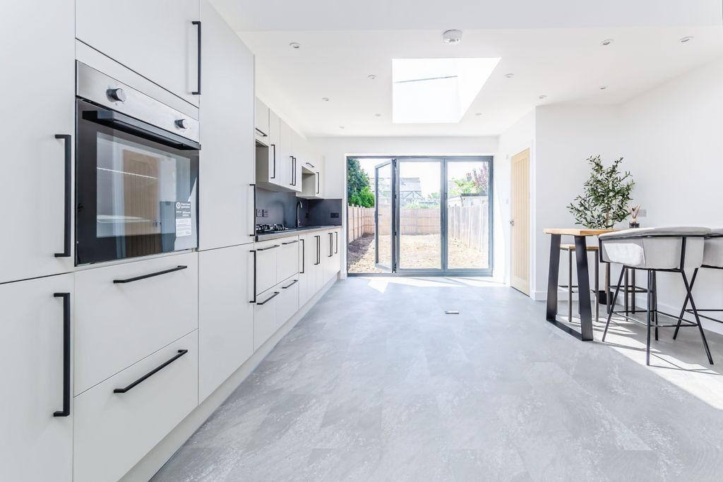 Property photo 1 of 18 Kitchen/Diner