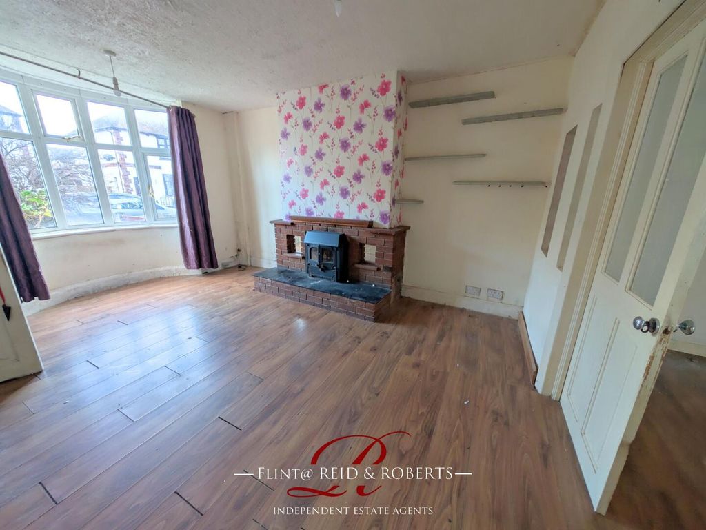 Property photo 2 of 10 Living Room