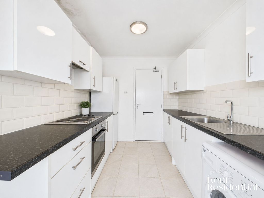 Property photo 1 of 3
