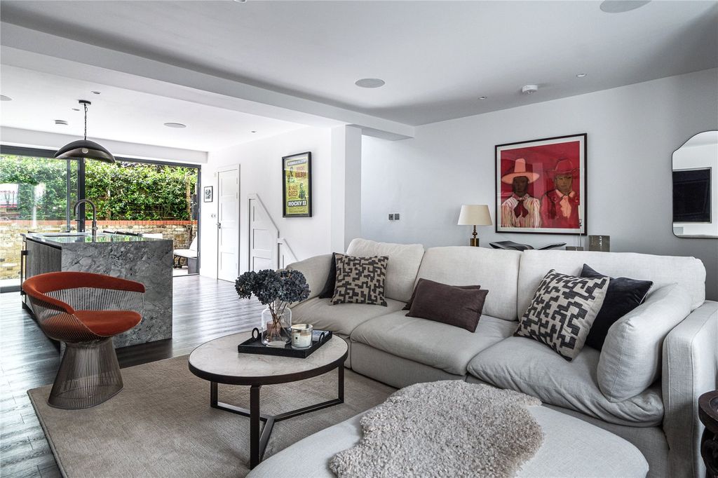 Property photo 3 of 24 Picture No. 03