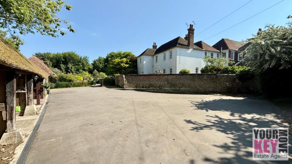 Property photo 1 of 26 Your Key Move - Estate Agents Hythe. Local Experts, Covering Surrounding Areas