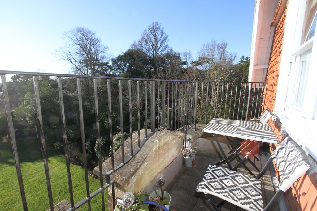 Additional image 4 of 5 bed flat for saleGaudick Road, Eastbourne BN20