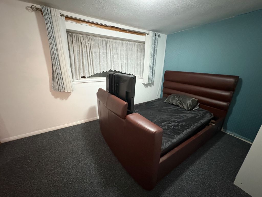 Property photo 3 of 12 Media-1761346465824-1759274592