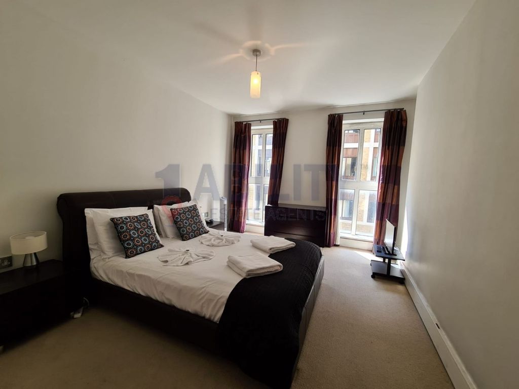 Property photo 2 of 6