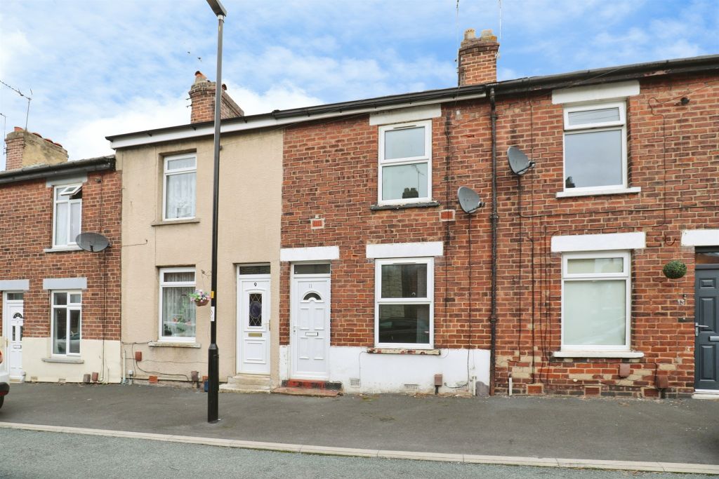 Property photo 1 of 12
