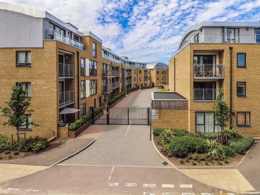 Property photo 1 of 9 79 Smeaton Court 1.Jpg