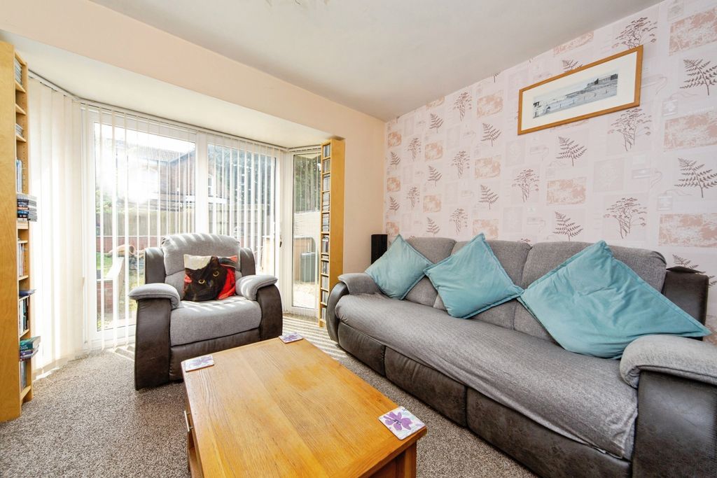 Property photo 2 of 11 Pbox-Img.Jpg