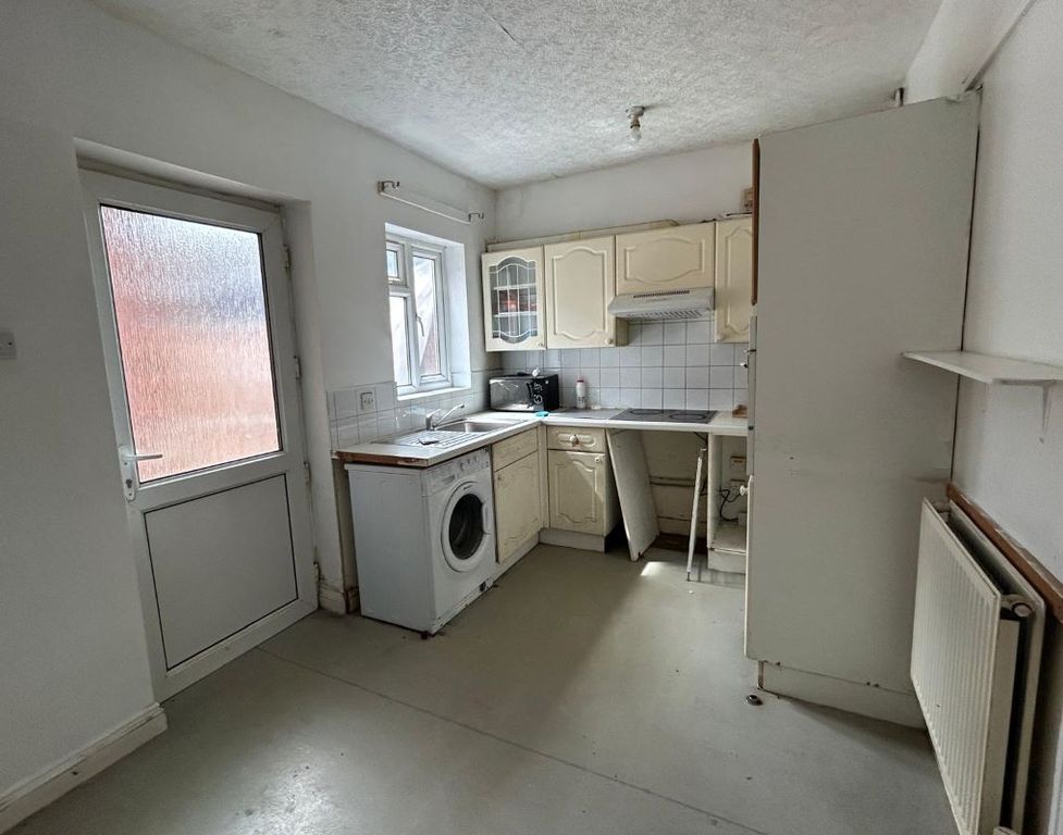 Property photo 3 of 7