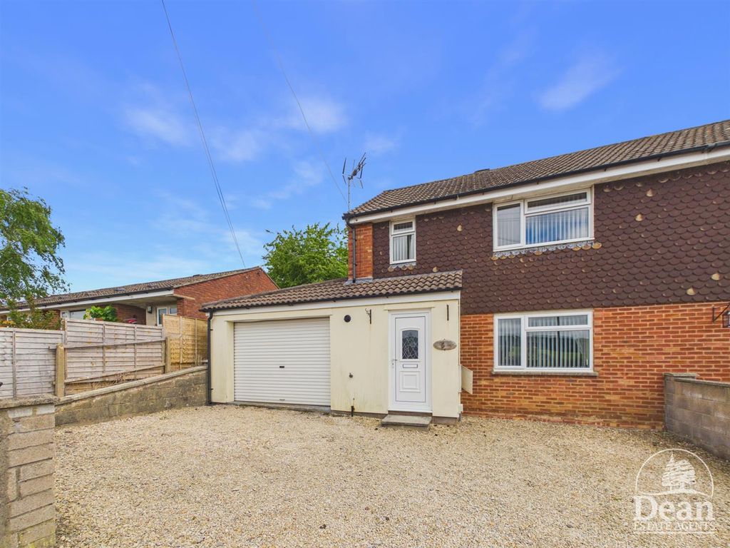 Property photo 1 of 12