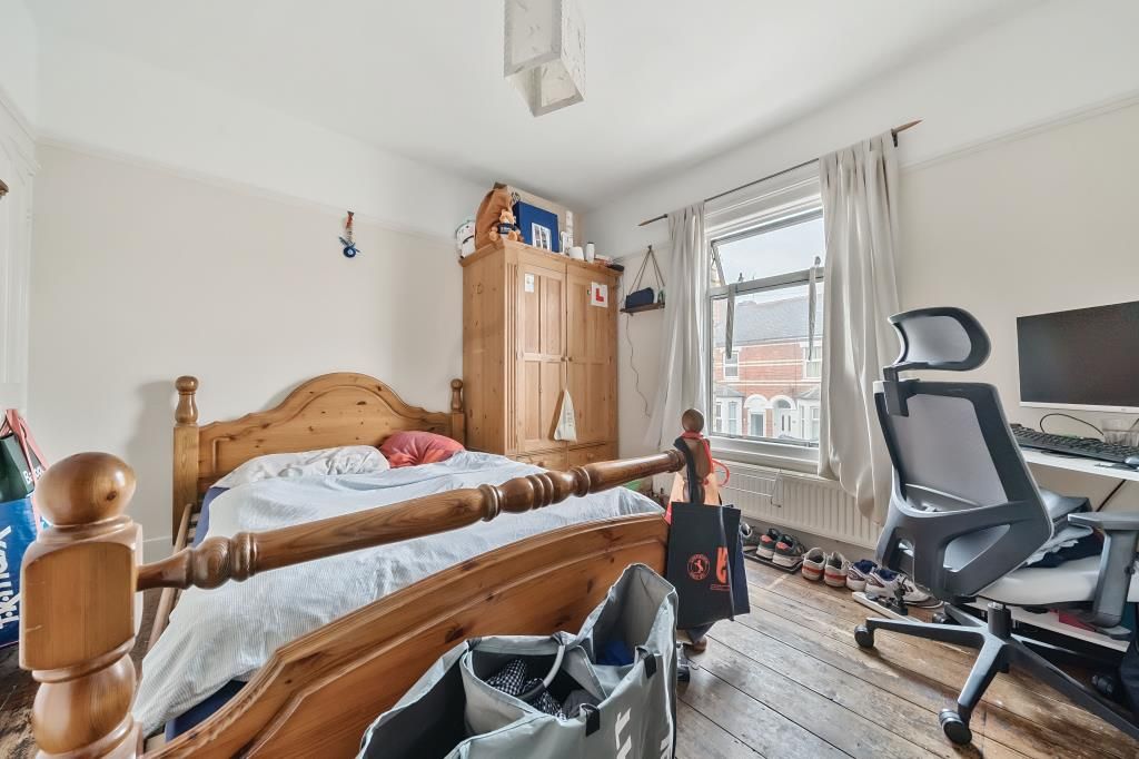 Property photo 3 of 9 Bedroom