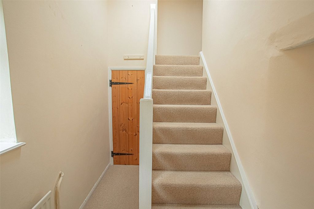 Property photo 3 of 14 Picture No. 18