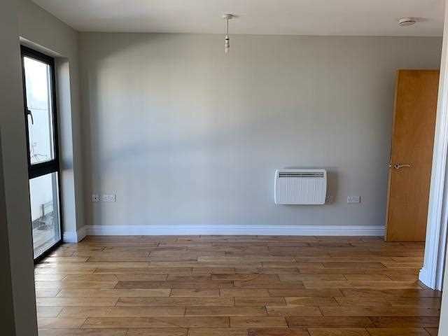 Property photo 1 of 6 Main Picture