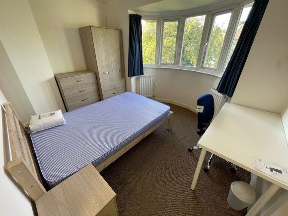 Property photo 2 of 18 Bedroom E-E.Jpg