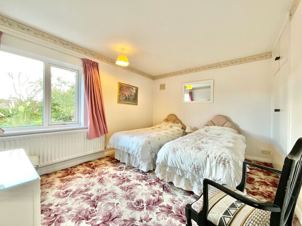 Property photo 3 of 30