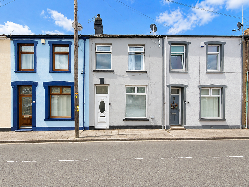 Property photo 1 of 13 7070134D-3143-4A2D-9341-3D80632Ebde5