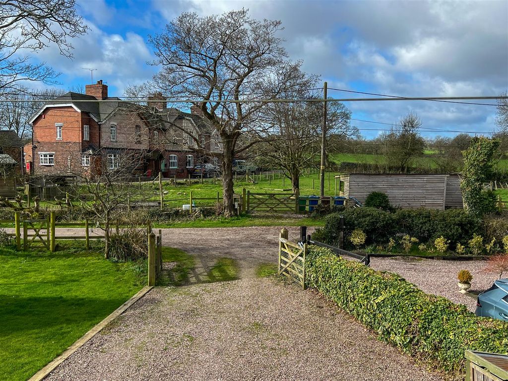 Property photo 2 of 33 View Of The Paddock From The Drive