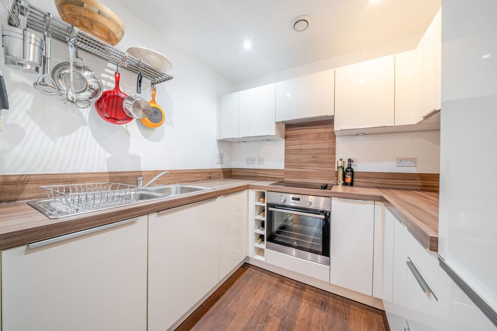 Property photo 3 of 16 Picture No. 44