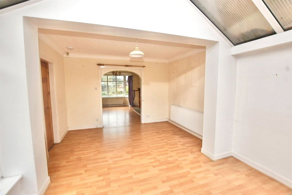 Property photo 3 of 15 Living Room