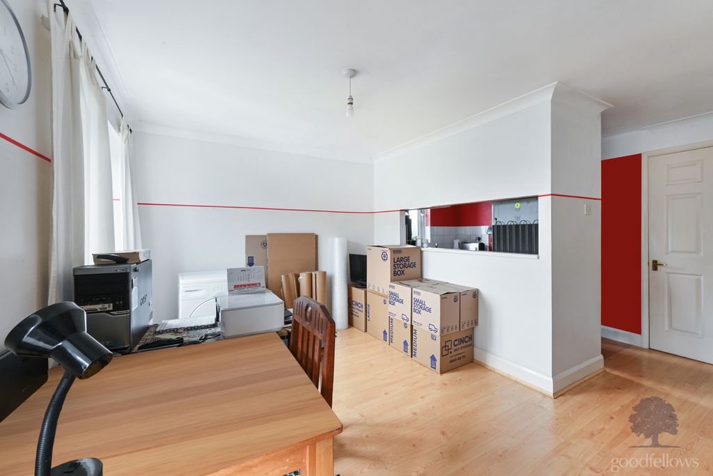 Property photo 2 of 12 Picture No. 16