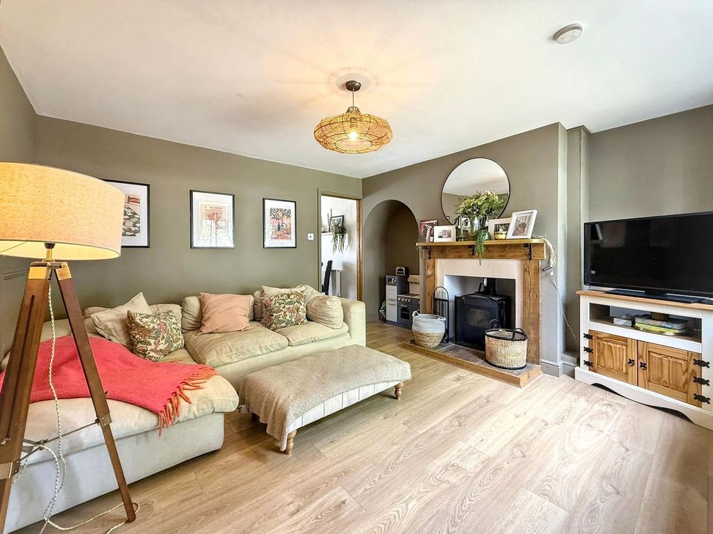Property photo 2 of 16
